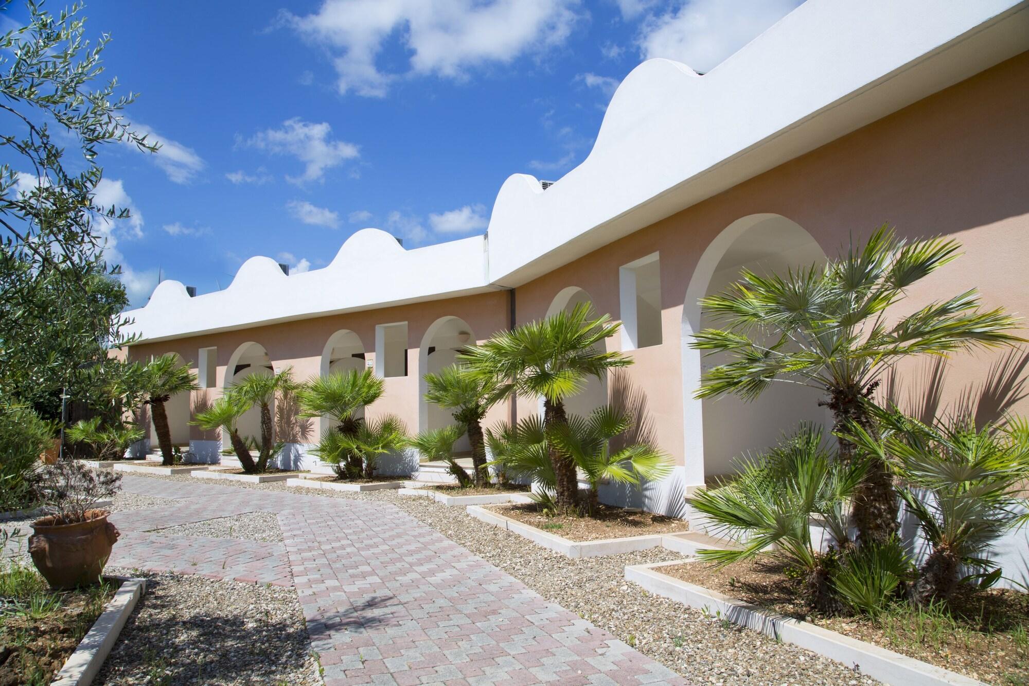 Garden Hotel Ripa Весте Екстериор снимка