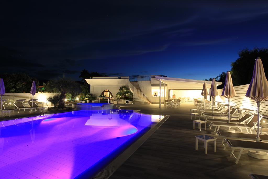 Garden Hotel Ripa Весте Екстериор снимка