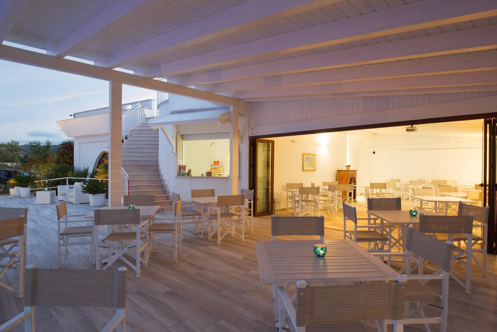 Garden Hotel Ripa Весте Екстериор снимка