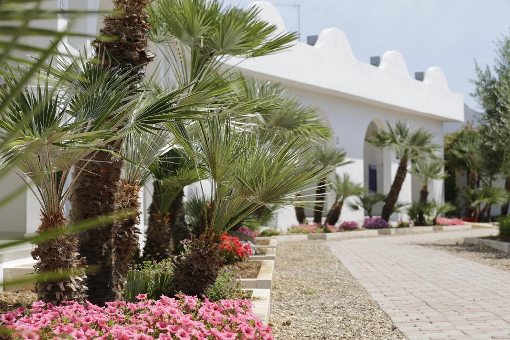Garden Hotel Ripa Весте Екстериор снимка