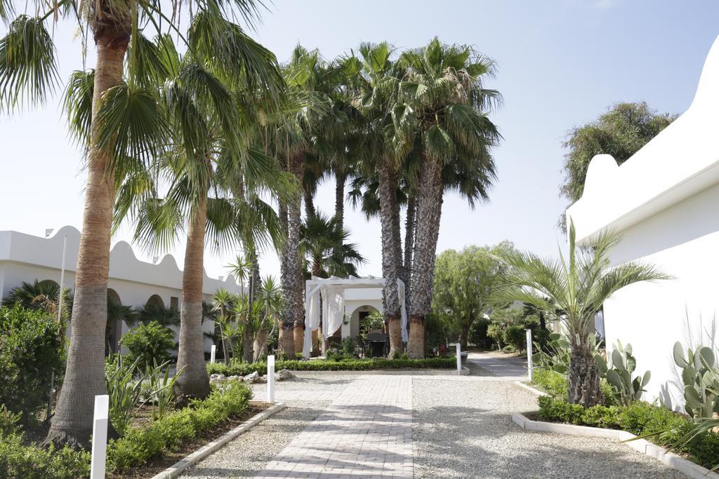 Garden Hotel Ripa Весте Екстериор снимка