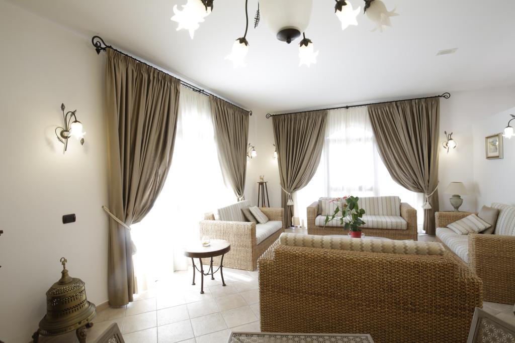 Garden Hotel Ripa Весте Екстериор снимка
