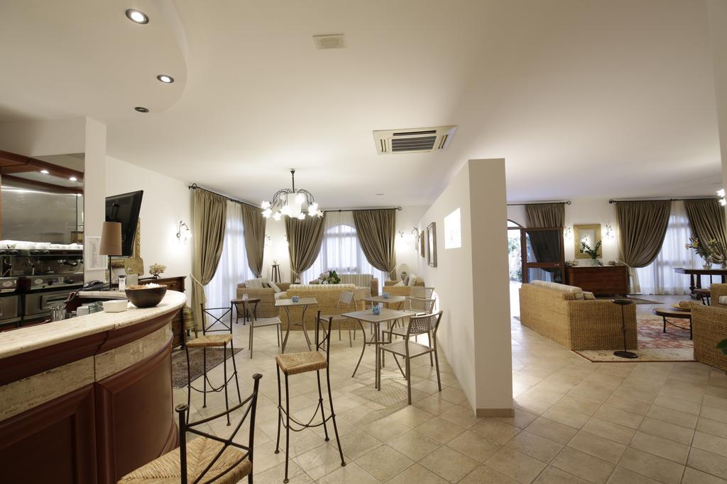 Garden Hotel Ripa Весте Екстериор снимка
