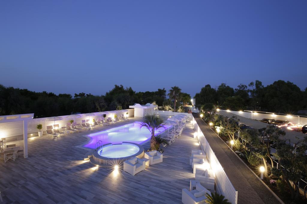 Garden Hotel Ripa Весте Екстериор снимка
