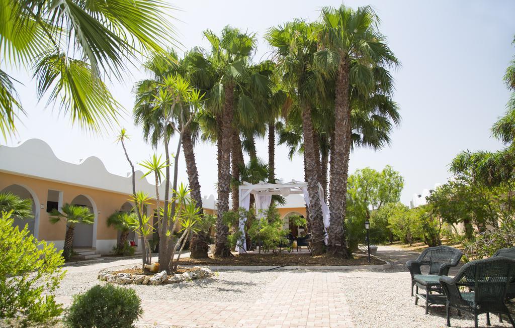 Garden Hotel Ripa Весте Екстериор снимка