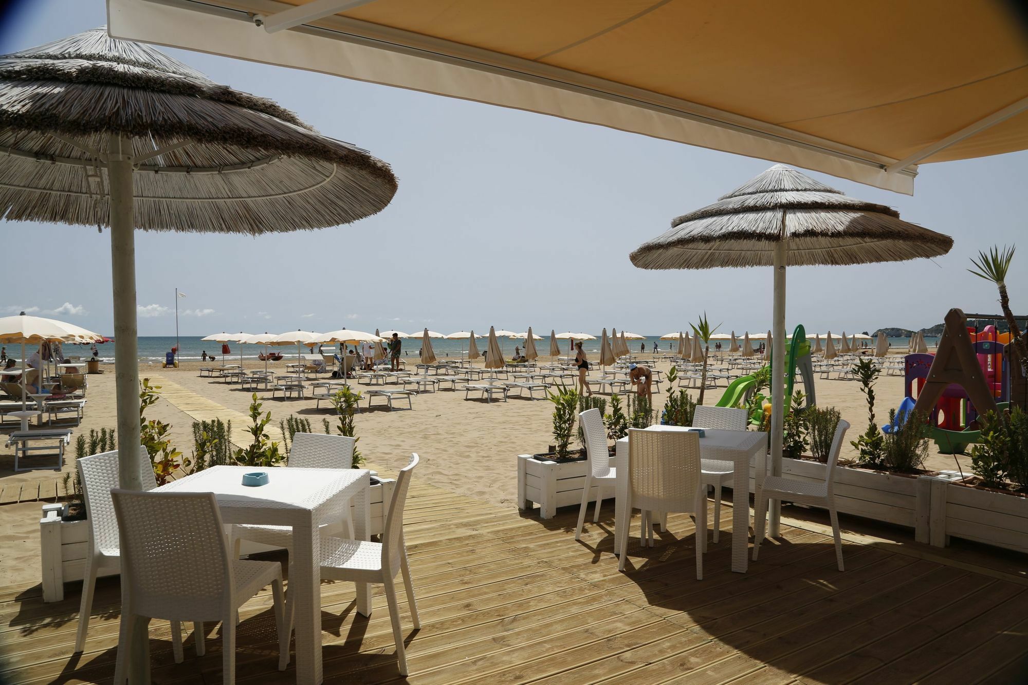 Garden Hotel Ripa Весте Екстериор снимка